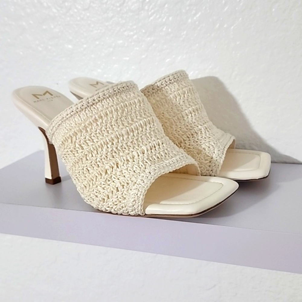 MARC FISHER Dako Women's NIB Ivory Slip On Dress Sandals. 9M